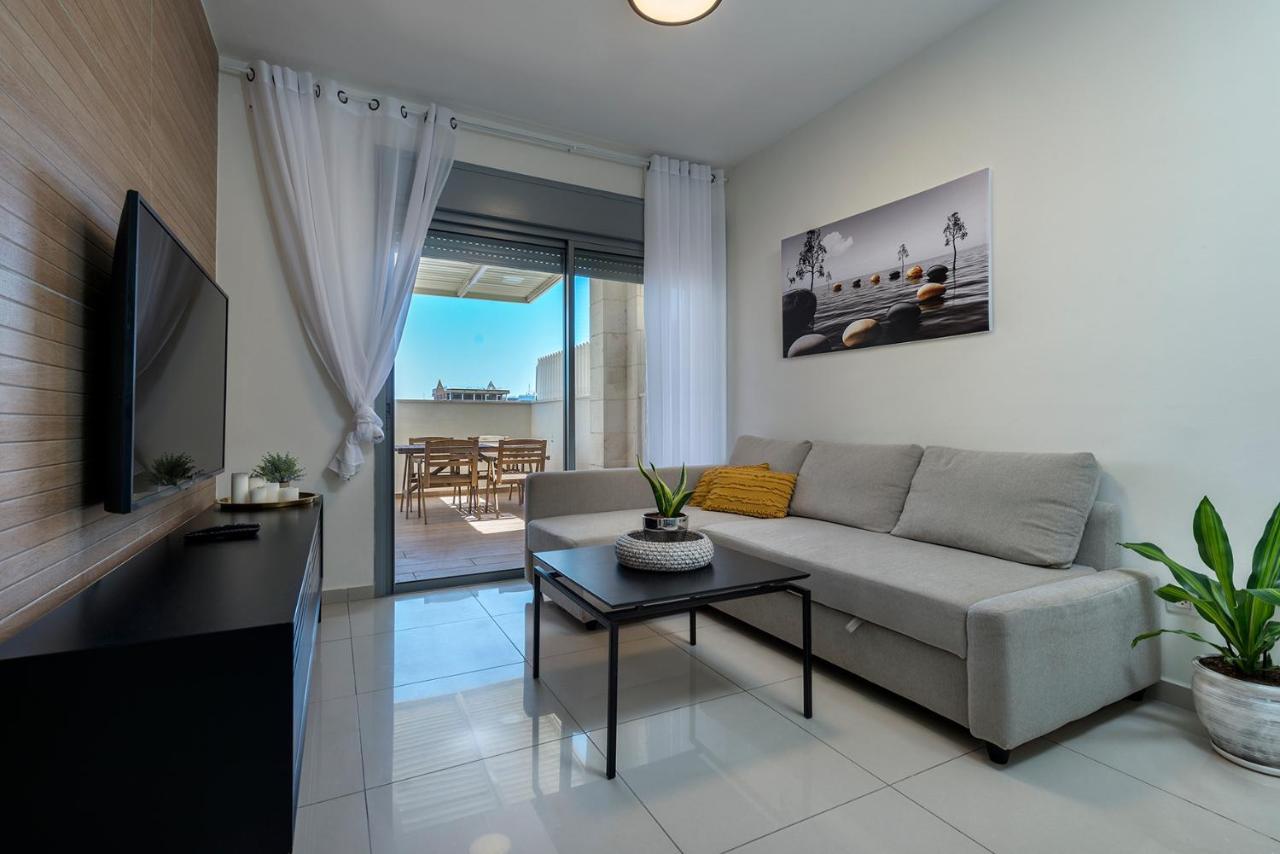 Melony Apartments Yam Suf Street Ейлат Екстер'єр фото