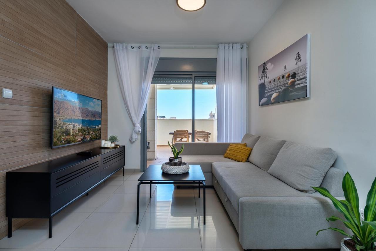 Melony Apartments Yam Suf Street Ейлат Екстер'єр фото