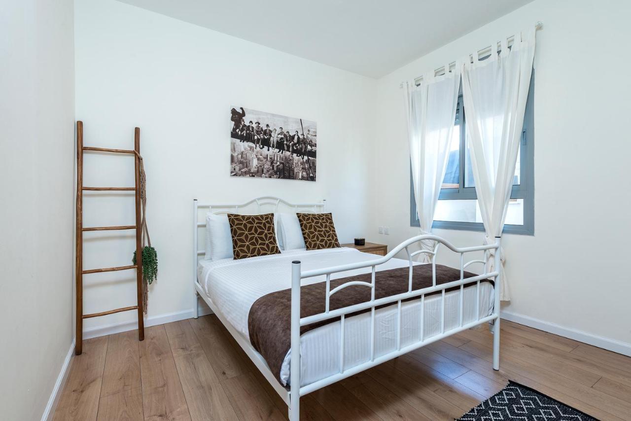 Melony Apartments Yam Suf Street Ейлат Екстер'єр фото
