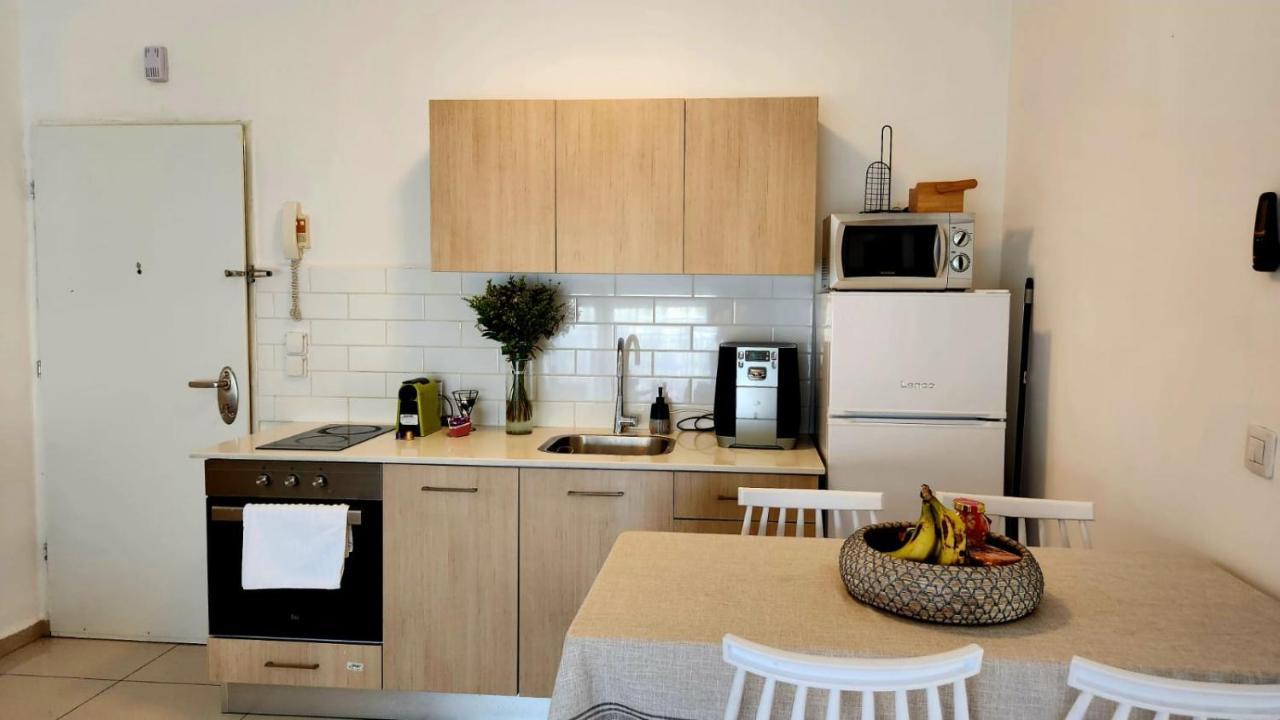Melony Apartments Yam Suf Street Ейлат Екстер'єр фото