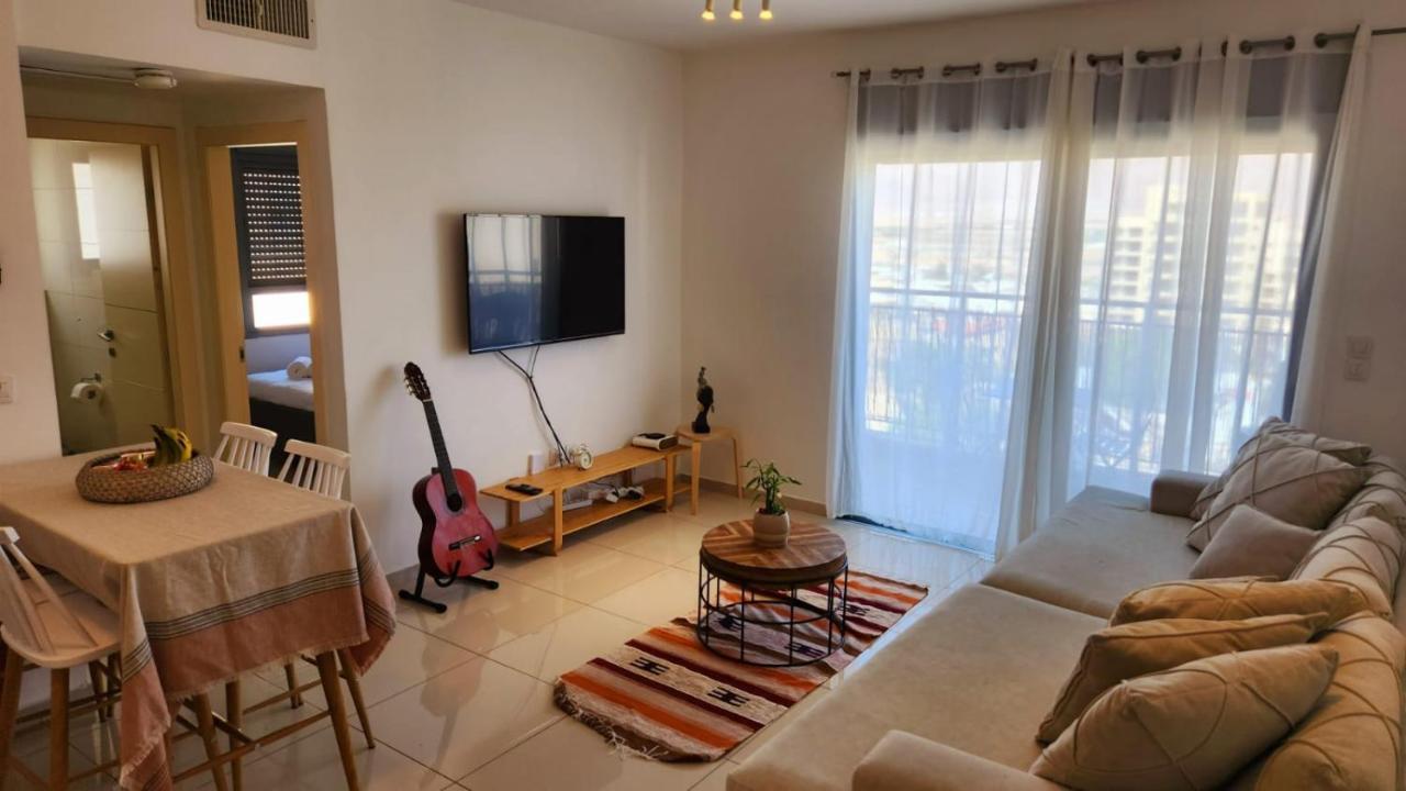 Melony Apartments Yam Suf Street Ейлат Екстер'єр фото